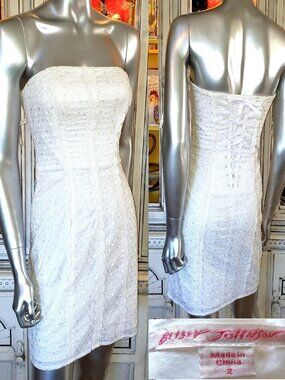 Betsey Johnson Y2K Vintage White Eyelet Lace Strapless Dress Corset Back Size 2